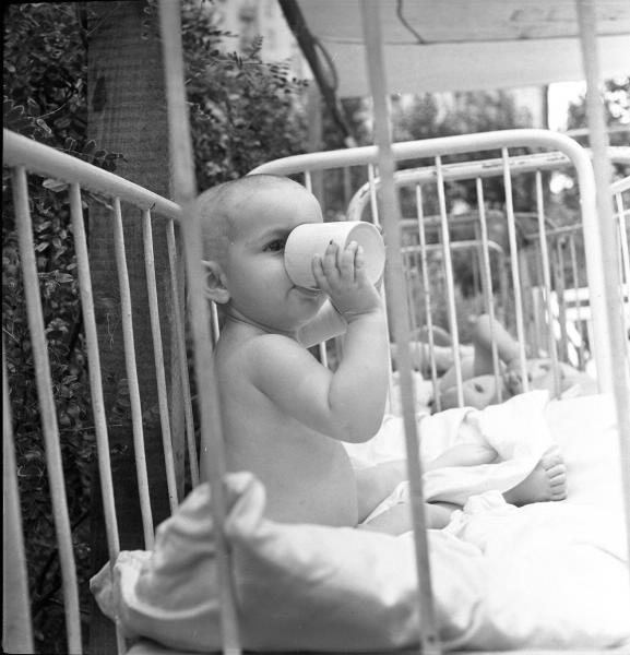 «Жарко!» 53-й детский санаторий Калининского райздрава Москвы, 1950-е, г. Москва