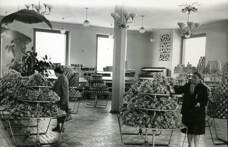 В продуктовом магазине, 1967 год, Казахская ССР