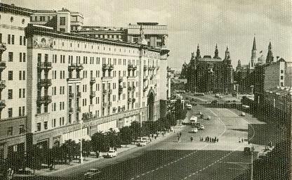 Улица Горького, 1954 год, г. Москва. Сейчас Тверская улица.