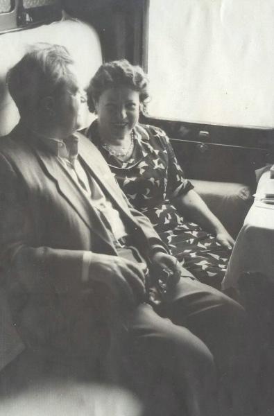 Артоболевские, 1954 год