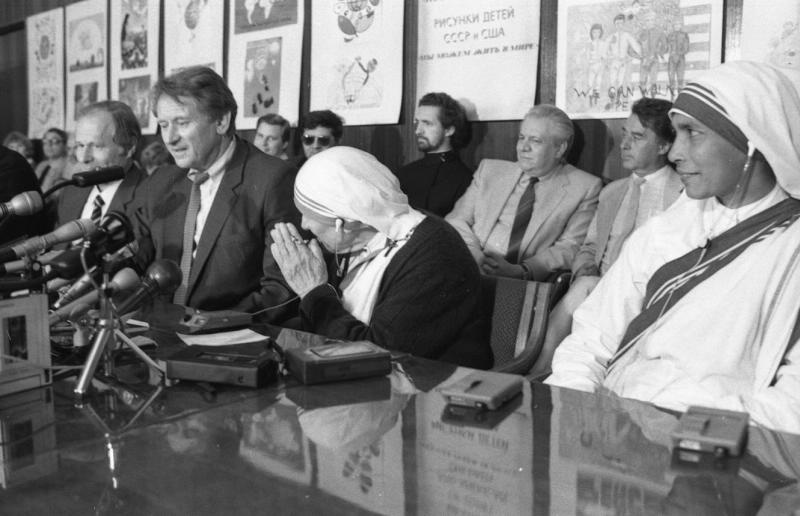 Мать Тереза в комитете Мира, 1987 год, г. Москва