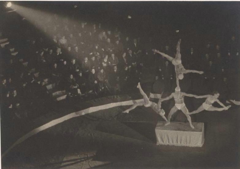 Партерные акробаты, 1940 год, г. Москва