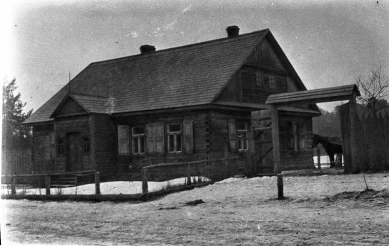 Деревенская изба, 1914 - 1918